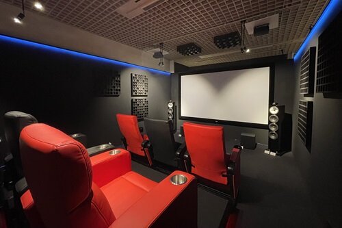 203_hometheater_11.jpg