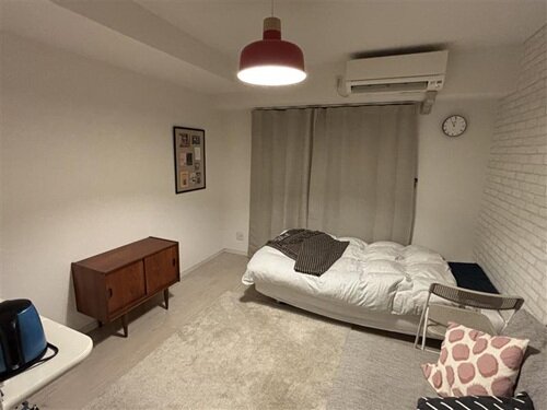 インテリア事例_ミニマルなワンルーム