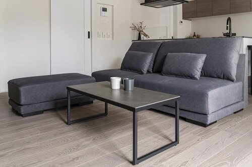 エムケーマエダの家具のアームレスソファ