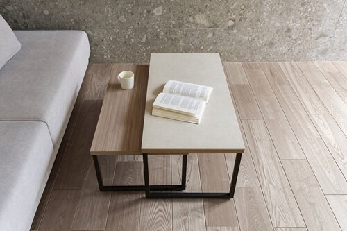 エムケーマエダの家具のリビングテーブル