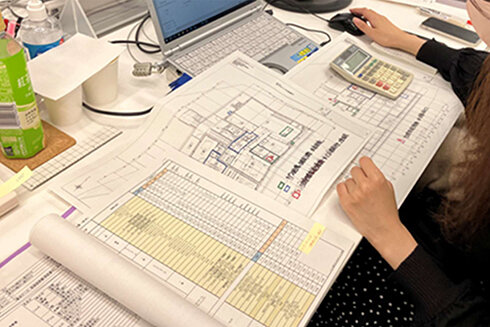 TES床暖房の設計作業風景
